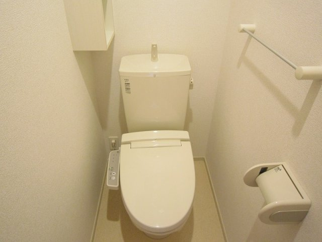 【トイレ】 | グロリア | ゆったりとした空間のトイレです