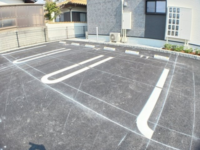 【駐車場】 | リアン２５ | 車をお持ちの方に嬉しい駐車場付きの物件です