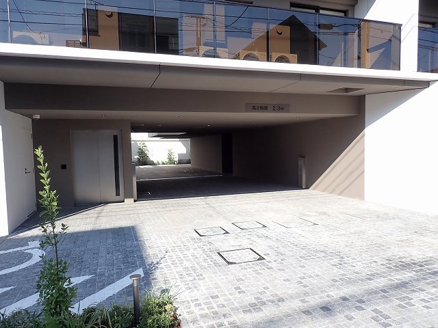 オアーゼ文京大塚の駐車場
