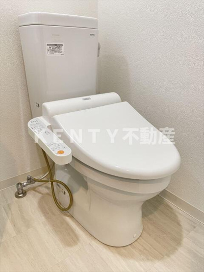 【トイレ】 | スカイコートヒルズ池田山 | 落ち着いたトイレです