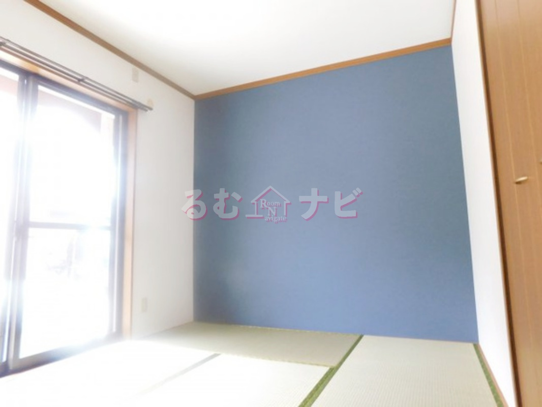 那珂川市片縄１丁目のアパートの玄関