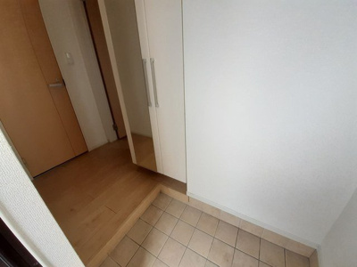 【玄関】 | エストソーレⅡ | シンプルで使いやすい玄関です