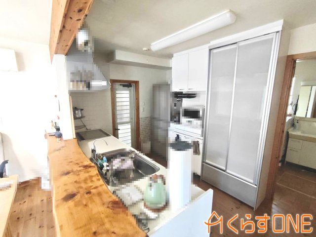 【キッチン】 | 無垢材の自然派プロバンス風住宅／姫路市白浜町
