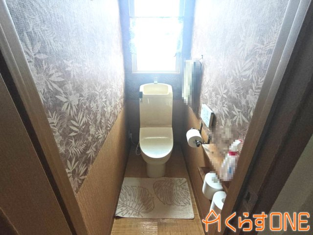 【トイレ】 | 無垢材の自然派プロバンス風住宅／姫路市白浜町