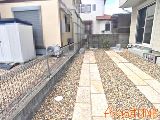 【庭】 | 無垢材の自然派プロバンス風住宅／姫路市白浜町