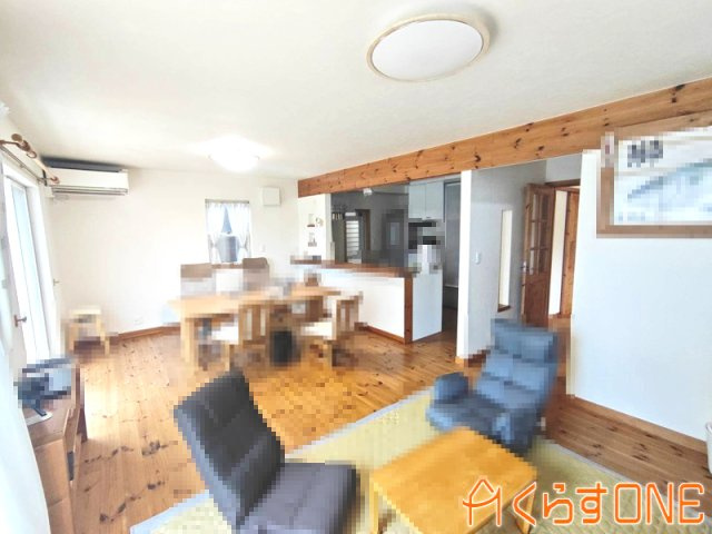 【居間・リビング】 | 無垢材の自然派プロバンス風住宅／姫路市白浜町