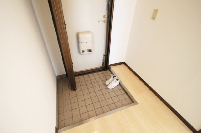 MUCCS珍樹園の玄関|明るい玄関です
