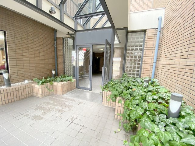 MUCCS珍樹園のエントランス|毎日通るエントランスはこのようになっています
