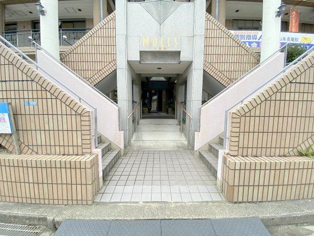MUCCS珍樹園のエントランス|清潔なエントランスです