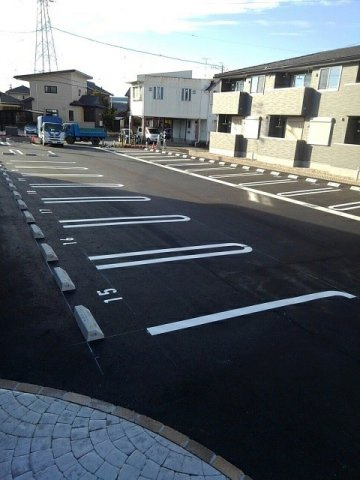 ブレイブＣの駐車場|駐車スペースもあります