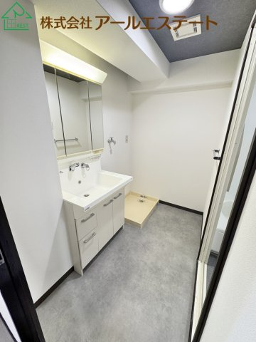 ライオンズマンション東加古川　JR「東加古川駅」徒歩14分の独立洗面台