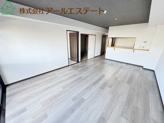 ライオンズマンション東加古川　JR「東加古川駅」徒歩14分の居間・リビング