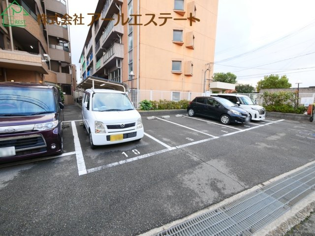 ライオンズマンション東加古川　JR「東加古川駅」徒歩14分の駐車場