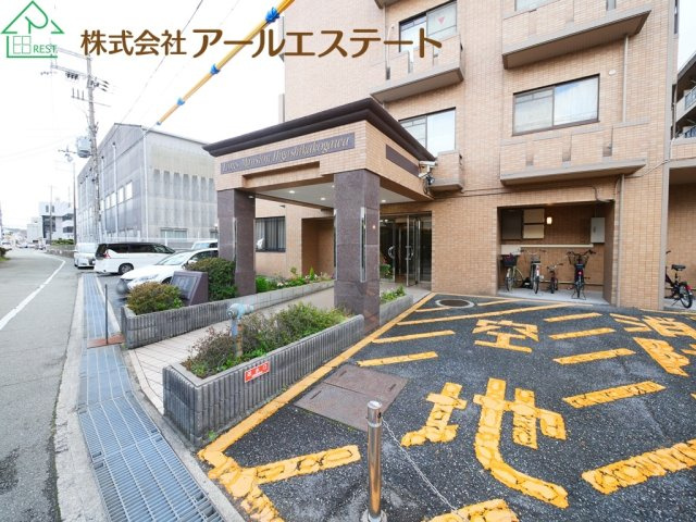 ライオンズマンション東加古川　JR「東加古川駅」徒歩14分のエントランス