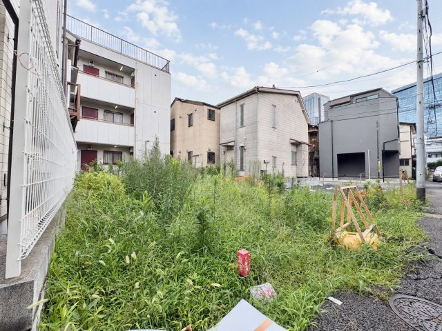 中野区中央1丁目　建築条件無し売地の外観|2026.08.06撮影

現地ご見学希望・資料請求などお気軽にお問い合わせ下さい！
03-5990-5201