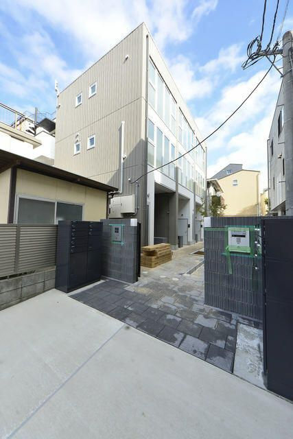 サリースマイル参番館の外観