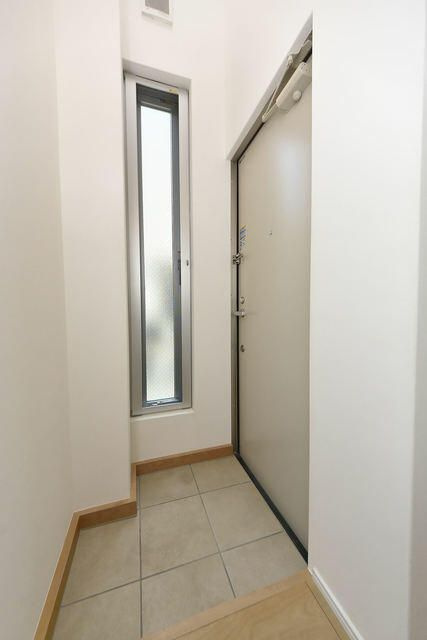 サリースマイル参番館の玄関