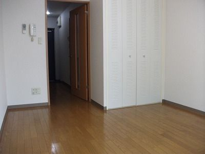 サンハイム久保田の内装