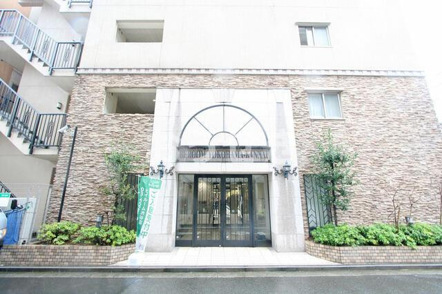 ビイルーム横濱関内のエントランス|マンション正面