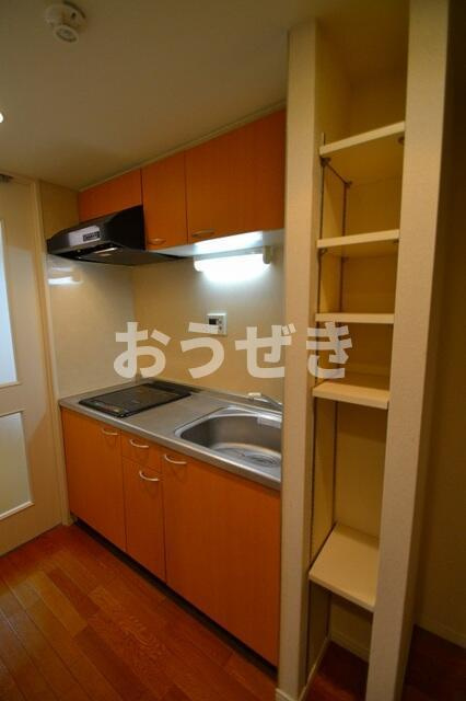 ビイルーム横濱関内の収納|廊下