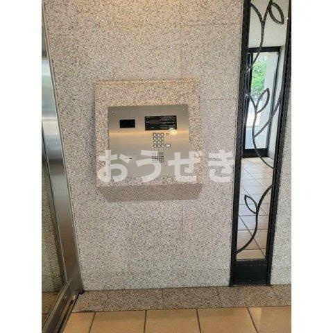 ビイルーム横濱関内の玄関