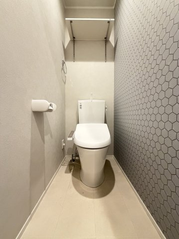Maison Blanche Nagaiのトイレ