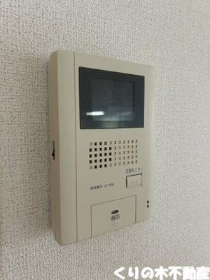 【セキュリティ】 | グランコ－ト　Ａ | モニター付きインターホンです