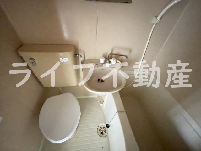 メゾン神江の洗面所|ゆったりとスペースのある洗面所