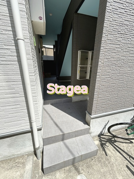 フォレスト南与野のエントランス