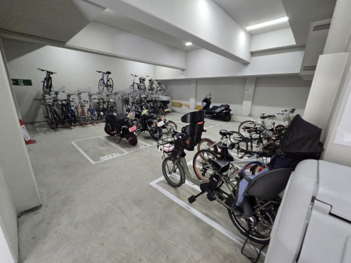 グランフォルム清水別邸の駐輪場