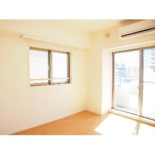 スカイコート後楽園壱番館の居間・リビング|洋室　6帖
