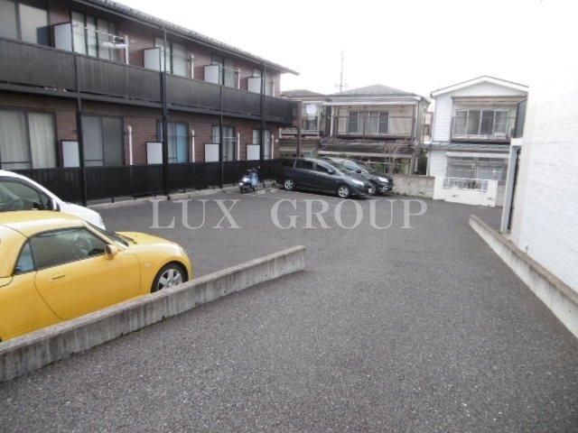 【駐車場】 | アンプルール　ブワ　レジェンド