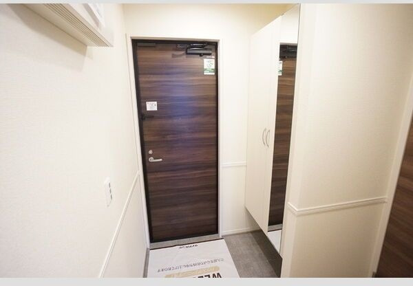D-ROOM六条福寿町の玄関