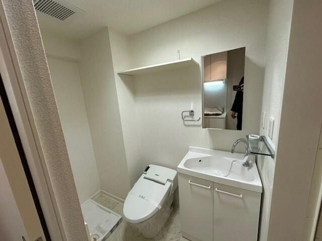 プラージュ白金台のトイレ|ゆったりとした空間のトイレです