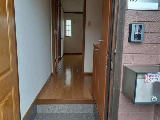 リリィホワイトⅡの玄関