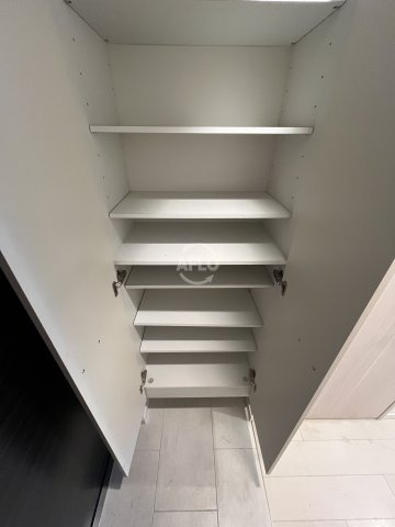 エスレジデンス新大阪リデントの収納|S-RESIDENCE新大阪Ridente　　シューズボックス