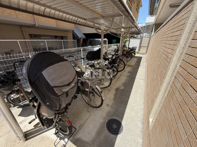 フレスクーラのその他|駐輪場