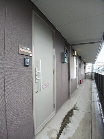 プランドール野中Ａの玄関