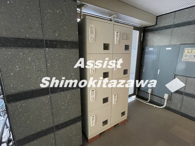 オールステージ代々木のロビー