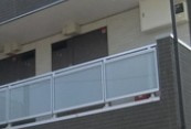 リブリ・OZAWAの玄関