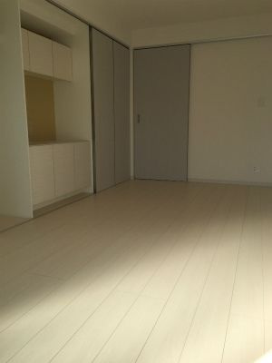 リブリ・OZAWAの内装