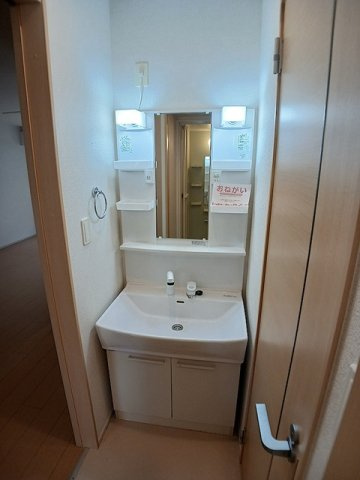 メゾン　ド　ルミエール　Ⅱの洗面所|当社、チルホームのHPもご覧ください(^^)/物件情報多数♪