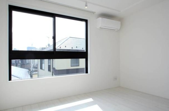グリーニエ西新宿弐番館の居間・リビング