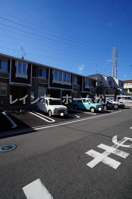 【非対面対応】接客・申込・契約オンライン！LINE×相談可！の駐車場