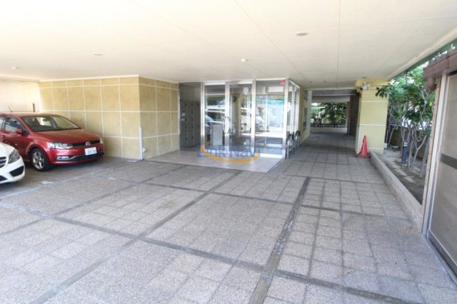 【エントランス】 | 第5アローズ新大阪