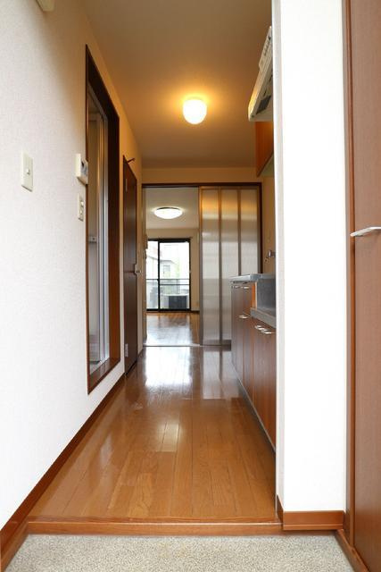 ヴェルドミール明大前の玄関|きれいな玄関です