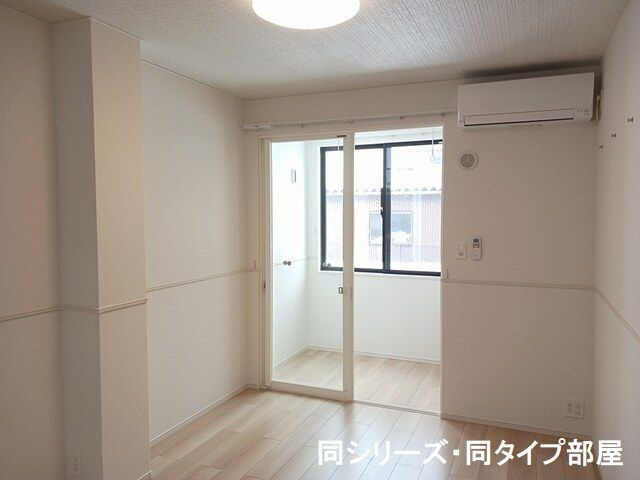 シズ・ボリーＳの居間・リビング