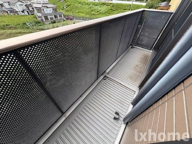 シャーメゾン南春日丘のバルコニー|バルコニーからの眺めを楽しみながら食事をしませんか