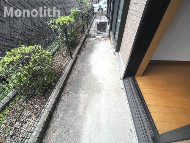 カンターレ鶯谷Ⅰ番館の庭