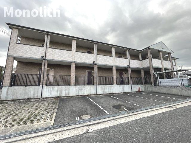 カンターレ鶯谷Ⅰ番館の駐車場